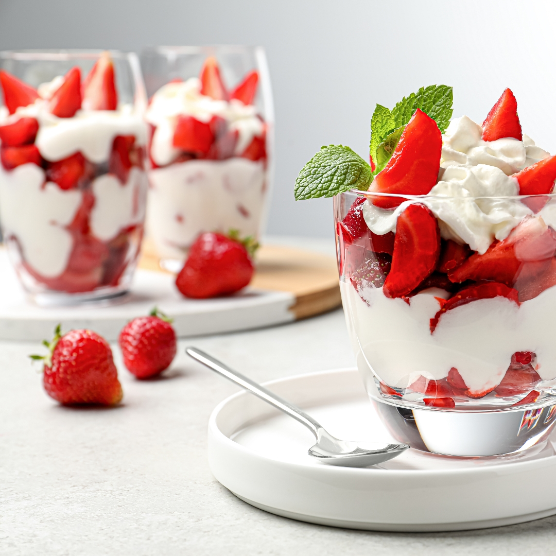 Strawberries and Cream Flavour: Liquid Concentrate for Food & Beverage Producers